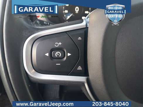 Used 2021 Volvo XC60 T5 Momentum image 6