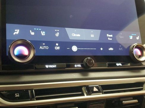 Used 2025 Lexus RX 350 Premium w/ Convenience Package FWD image 33