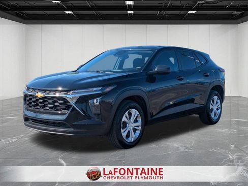 Certified 2024 Chevrolet Trax LS FWD image 1