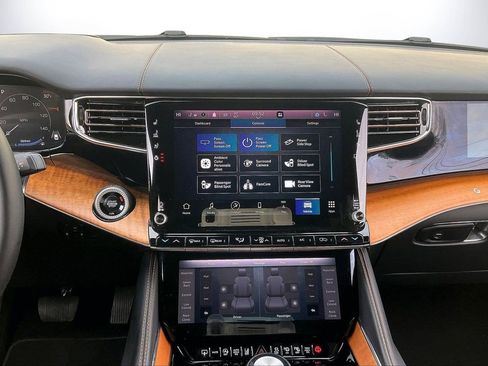 Used 2024 Jeep Grand Wagoneer Series III w/ HD Trailer Tow Package image 13