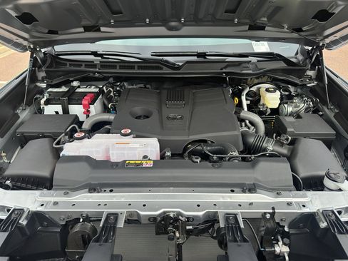 New 2026 Toyota Tundra SR image 10