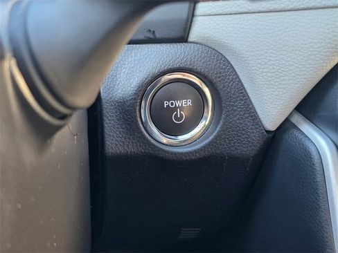 Certified 2025 Toyota RAV4 XLE image 39