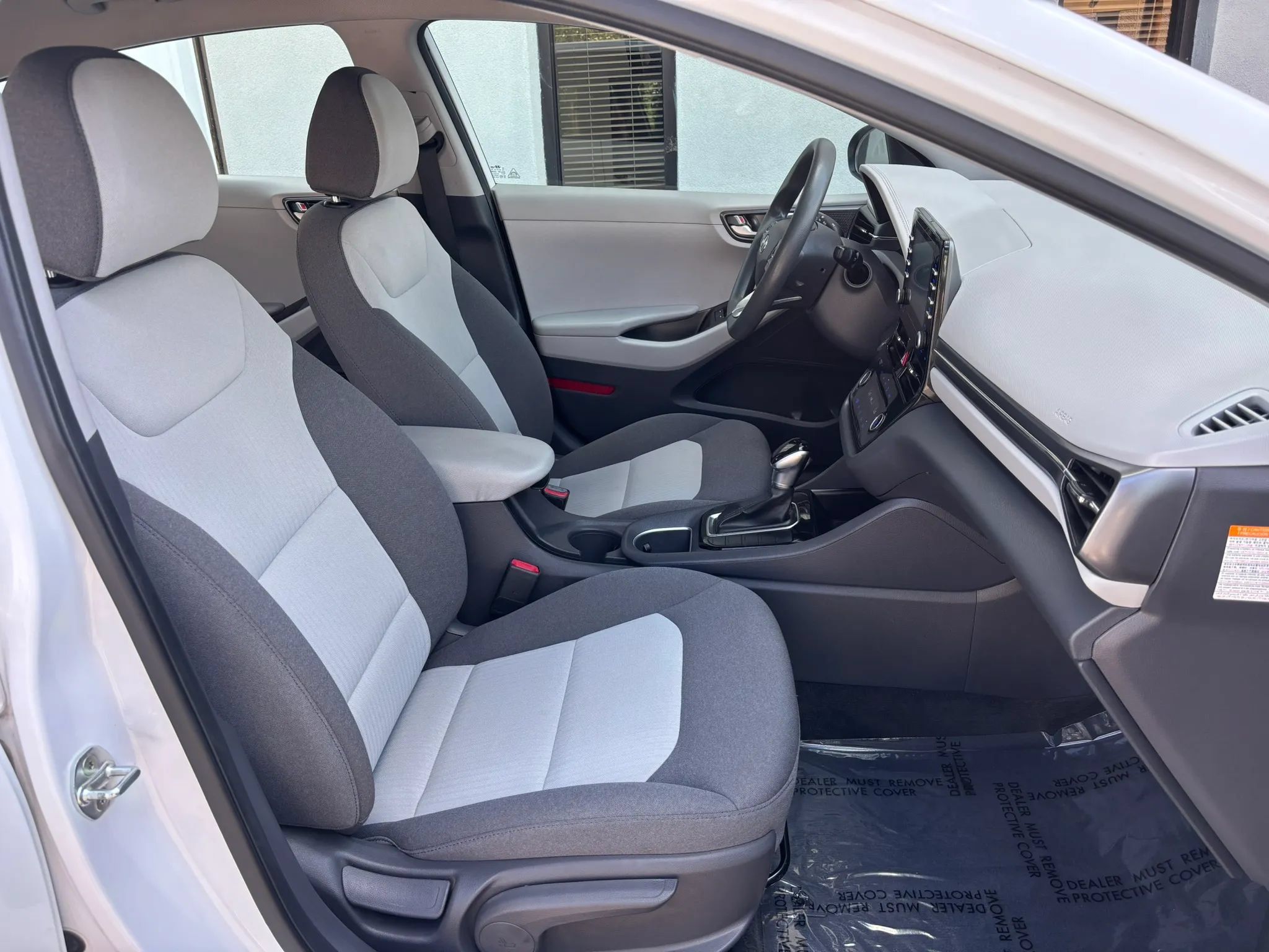 Used 2020 Hyundai Ioniq Blue FWD image 20