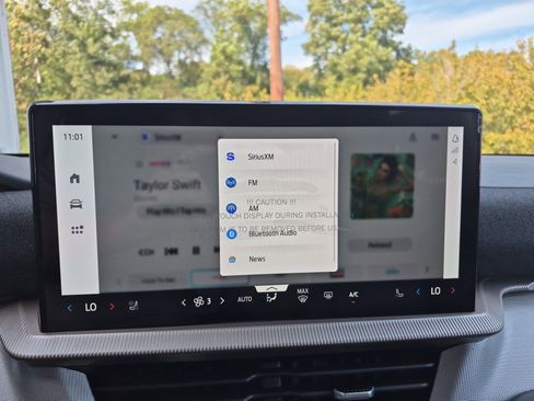 New 2026 Ford Explorer Active w/ Active Comfort Package image 34