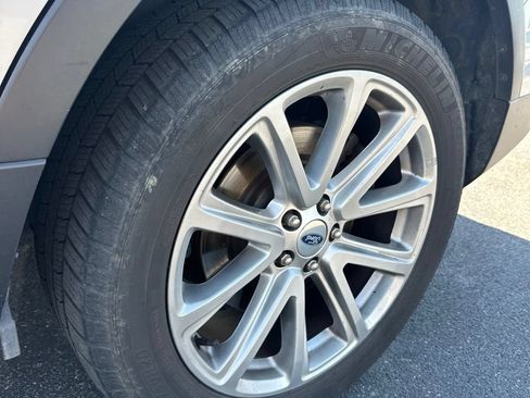 Used 2017 Ford Explorer Limited AWD/4WD image 5