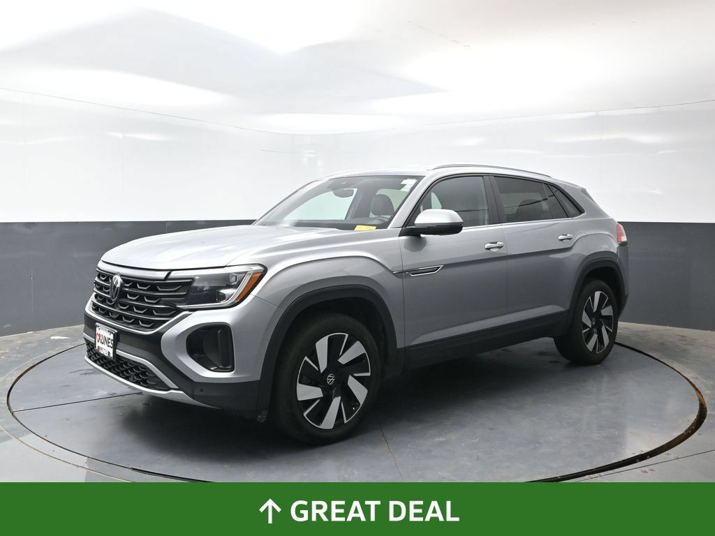 Used 2025 Volkswagen Atlas Cross Sport SE FWD image 11