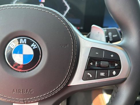 Used 2025 BMW X5 xDrive40i w/ M Sport Package AWD/4WD image 21
