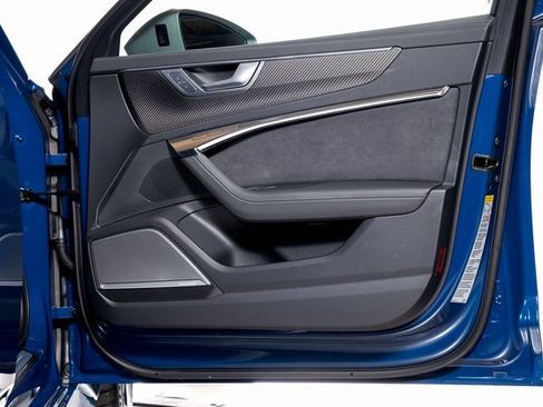 Used 2025 Audi RS 6 performance image 69