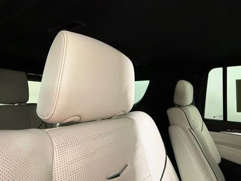 Certified 2025 Cadillac Escalade ESV Sport w/ Touring Package image 31