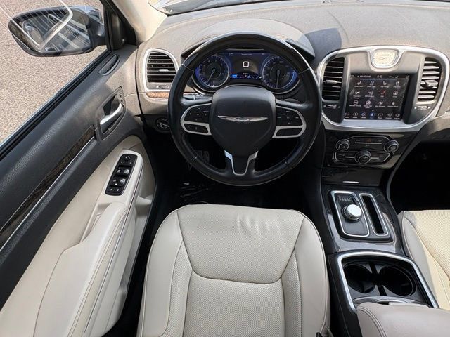 Used 2018 Chrysler 300 Limited AWD/4WD image 11