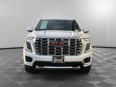 Used 2025 GMC Yukon Denali image 2