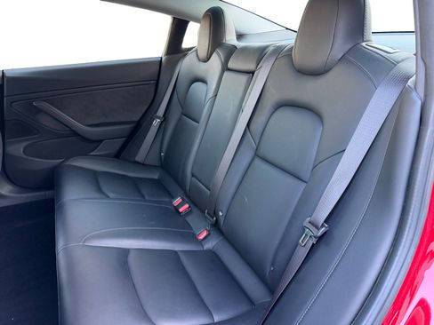 Used 2018 Tesla Model 3 Long Range image 13