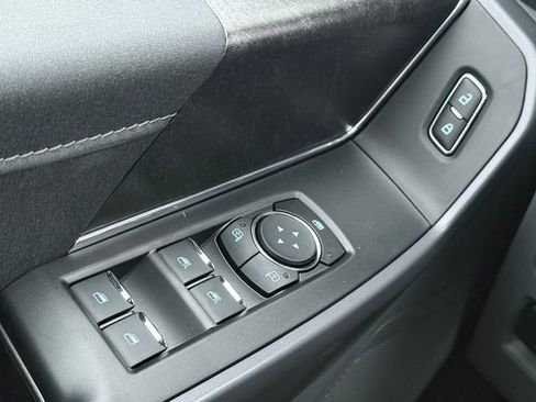 New 2025 Ford F150 Lightning XLT image 23