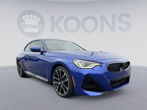 Used 2024 BMW 230i xDrive Coupe w/ Premium Package image 10
