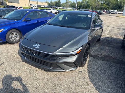 Certified 2026 Hyundai Elantra Sport FWD image 1