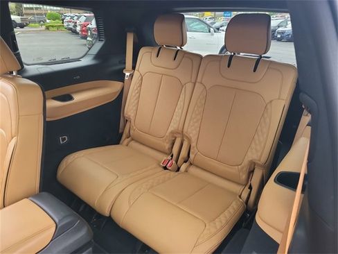 Used 2023 Jeep Grand Cherokee L Summit w/ Luxury Tech Group V image 26