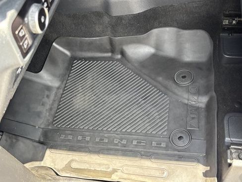 Used 2023 Ford Bronco Outer Banks AWD/4WD image 25