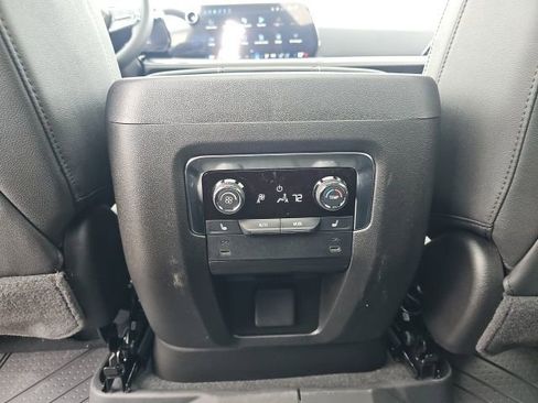 New 2026 Chevrolet Suburban Premier w/ Sun And Tow Package image 29