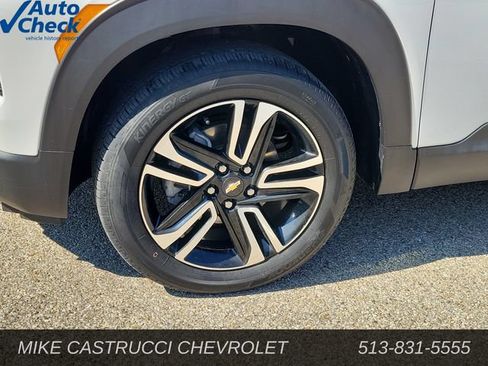 Used 2024 Chevrolet TrailBlazer LT w/ Driver Confidence Package AWD/4WD image 9