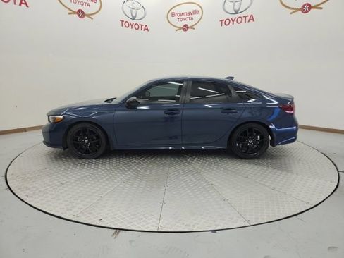 Used 2025 Honda Civic Sport image 5