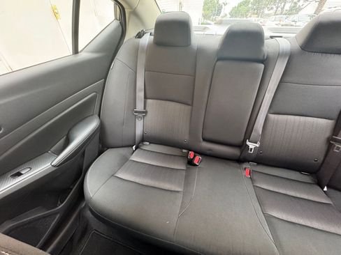 Used 2025 Nissan Altima 2.5 SV image 39