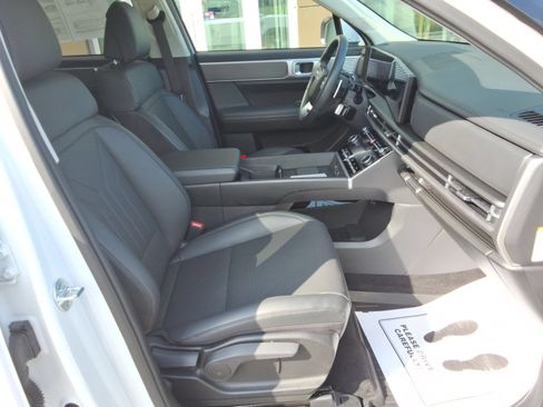 Used 2026 Hyundai Santa Fe SEL AWD/4WD image 33