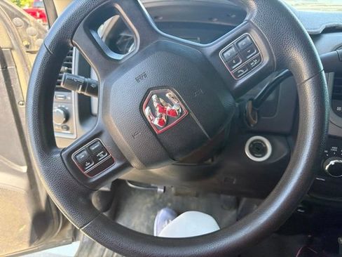Used 2015 RAM 2500 Tradesman w/ Chrome Appearance Group AWD/4WD image 28