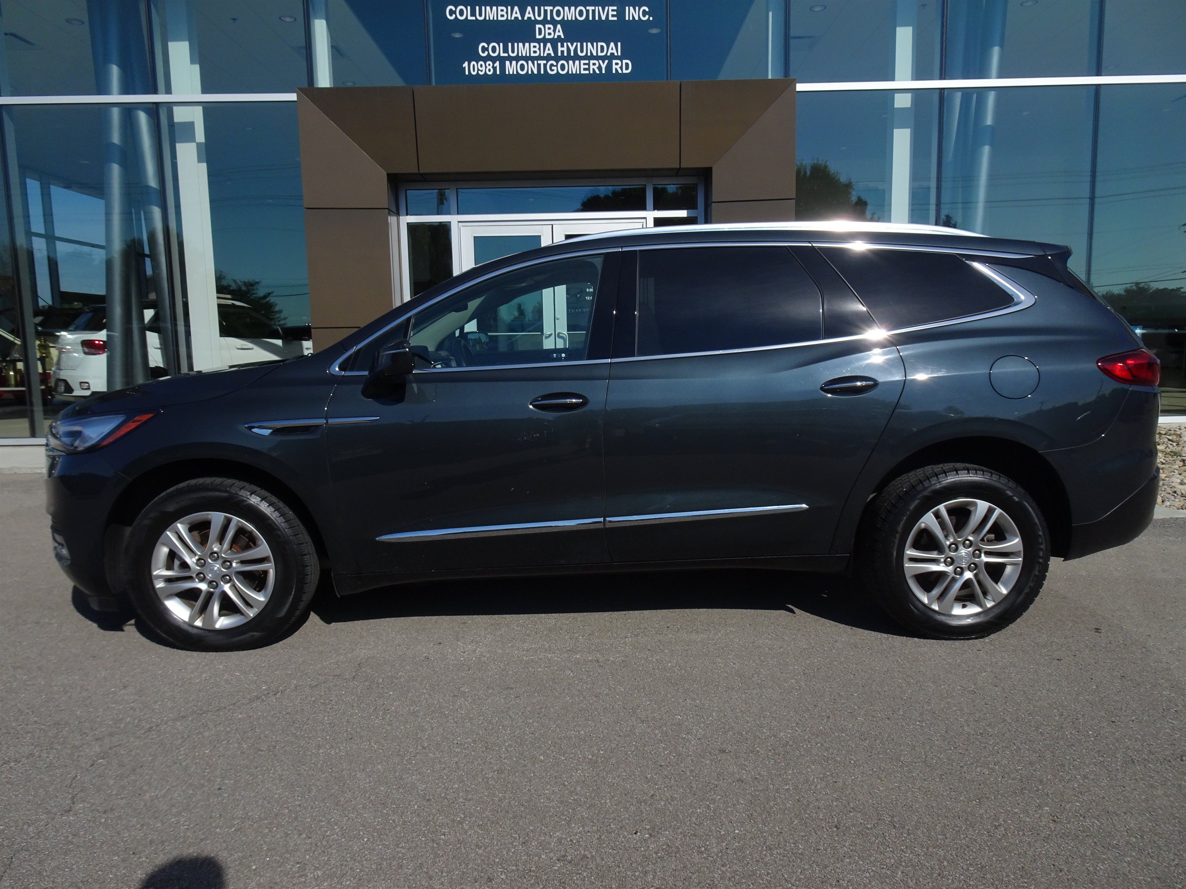 Used 2020 Buick Enclave Essence AWD/4WD image 2