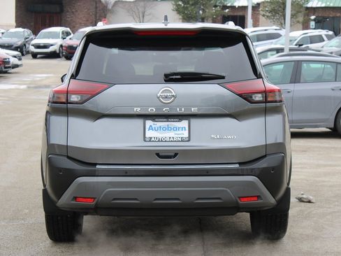 Used 2021 Nissan Rogue SL w/ Premium Package image 6