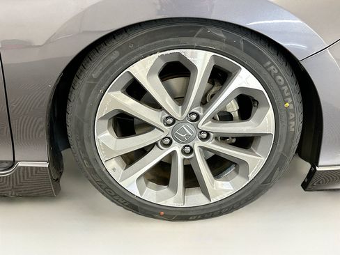 Used 2015 Honda Accord Sport image 11