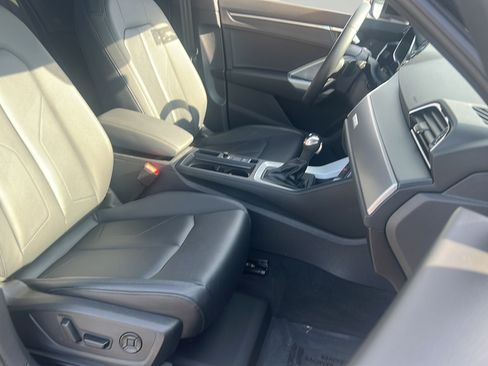 Used 2022 Audi Q3 2.0T Premium Plus AWD/4WD image 23