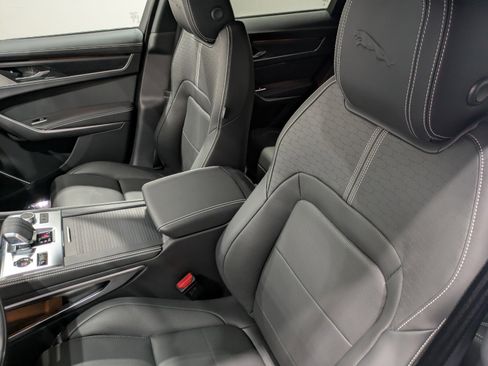 New 2026 Jaguar F-PACE R-Dynamic S image 8