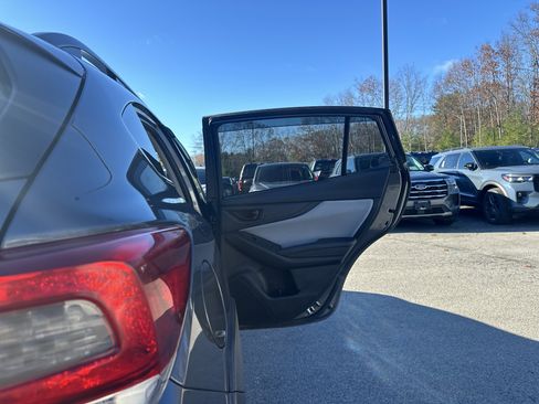 Used 2021 Subaru Crosstrek 2.0i Premium image 30