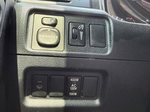 Used 2014 Toyota 4Runner SR5 RWD image 28