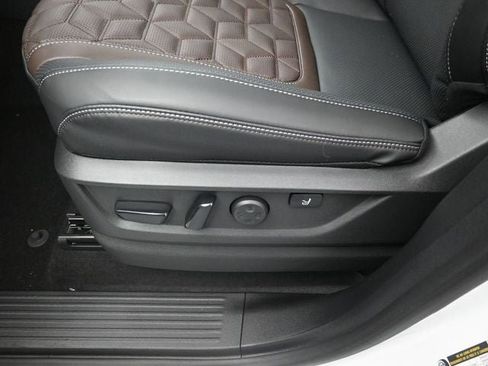 New 2026 Nissan Armada Platinum Reserve image 36