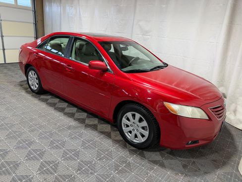Used 2007 Toyota Camry XLE image 10