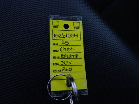 Used 2025 Chevrolet Equinox LT image 23