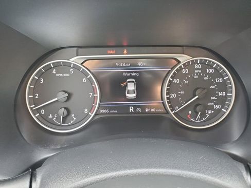 Certified 2025 Nissan Sentra SR w/ SR Premium Package FWD image 31