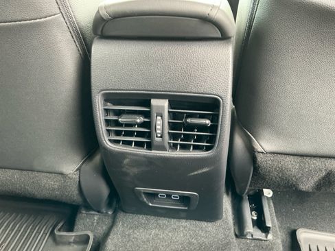 Certified 2026 Toyota Corolla Cross XLE FWD image 30