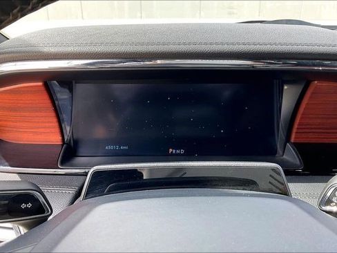 Used 2024 Lincoln Navigator Reserve image 23