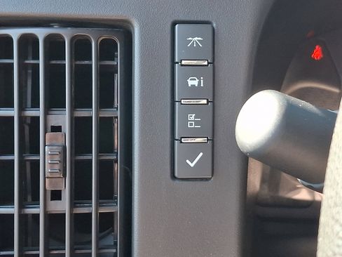 Used 2024 GMC Savana 3500 Extended RWD image 22