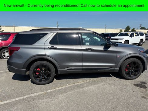 Used 2021 Ford Explorer ST w/ Equipment Group 401A AWD/4WD image 2
