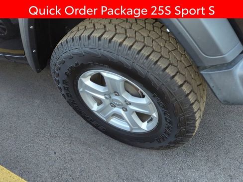 Used 2022 Jeep Wrangler Unlimited Sport AWD/4WD image 5