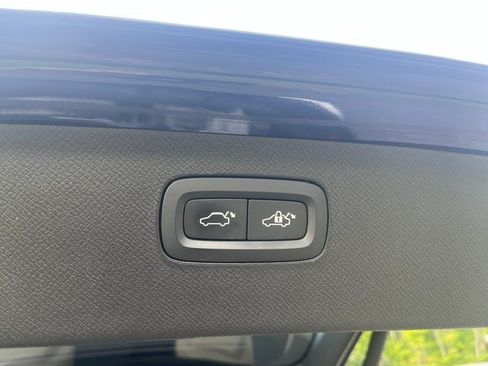 Used 2023 Volvo XC90 B6 Plus w/ Protection Package AWD/4WD image 11