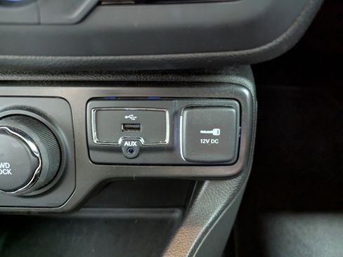 Used 2021 Jeep Renegade Limited w/ Sun & Sound Group image 26