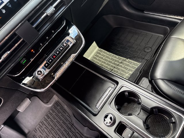 Certified 2024 Lincoln Corsair AWD w/ Rear Removable Package Tray image 26