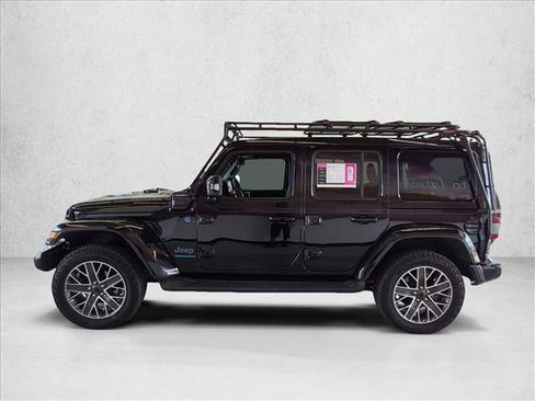 Used 2024 Jeep Wrangler High Altitude AWD/4WD image 9