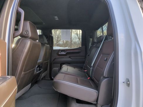 Used 2024 GMC Sierra 1500 Denali w/ Technology Package image 15