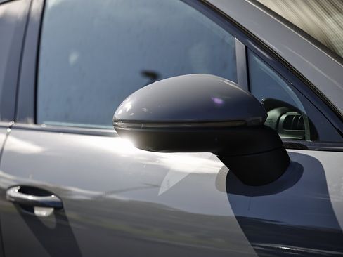 New 2026 Porsche Cayenne S image 12