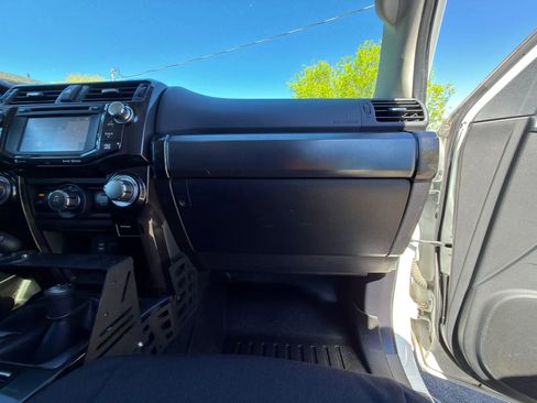 Used 2016 Toyota 4Runner 4WD image 11